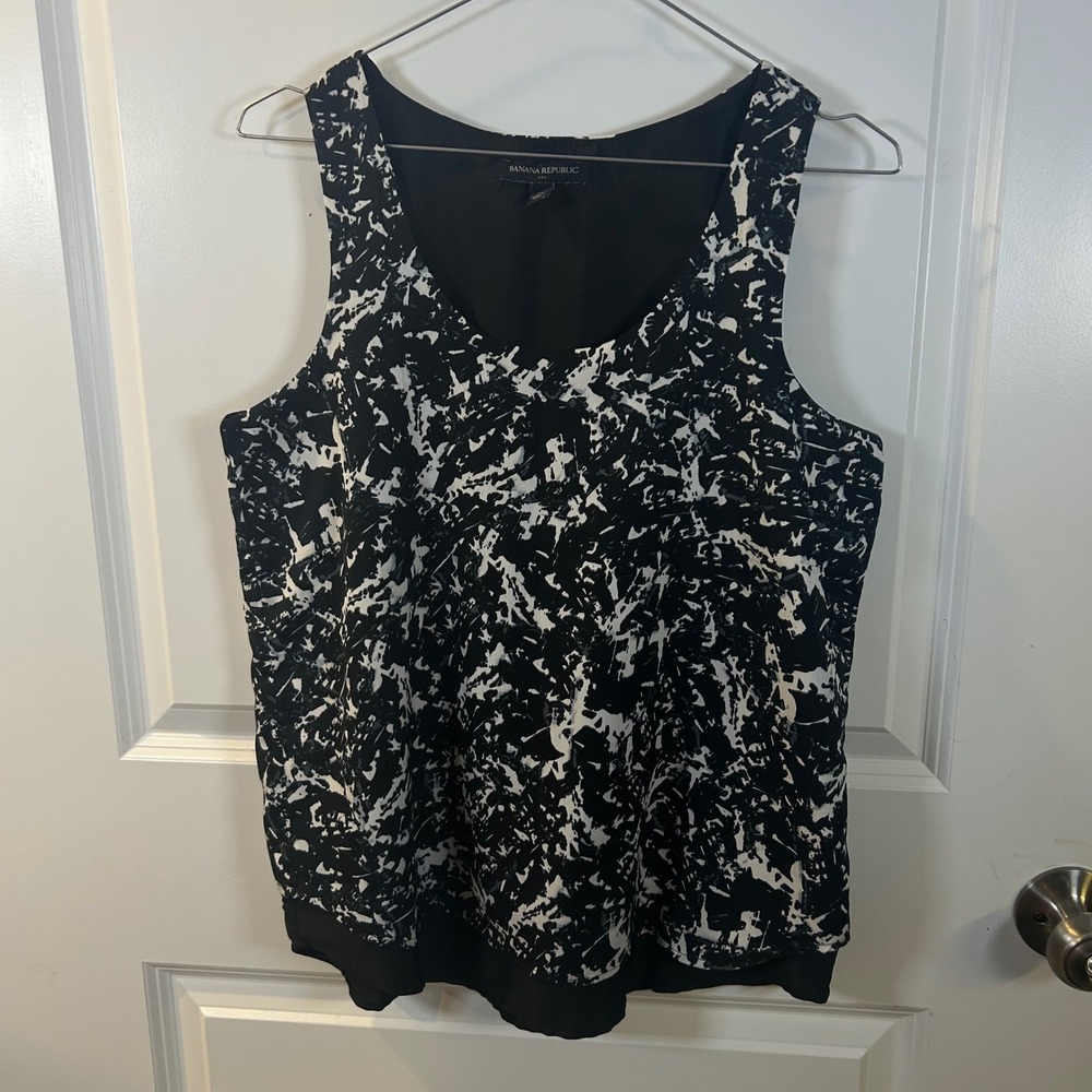 Banana Republic Womens Tank Top Black White Abstract Splatter V-Neck Size S